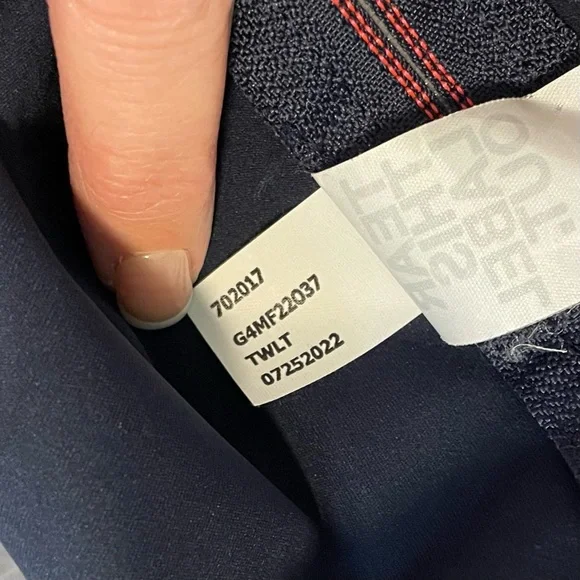 G/FORE Men's Golf Quarter-Zip Pullover Windbreaker Size Medium in Twilight FLAW - Picture 10 of 11